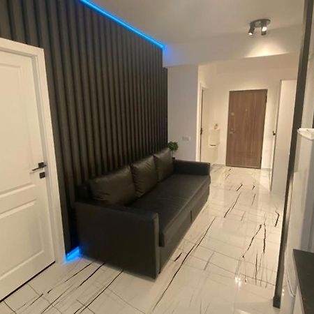Q Luxury Apartment - Palas Center Iasi Ngoại thất bức ảnh